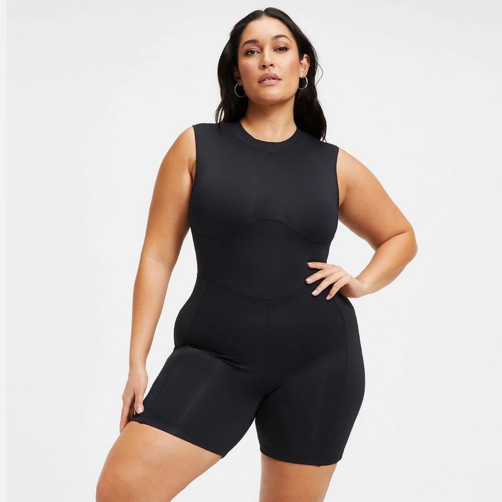 Good‎ American Size 4/L Compression Suit